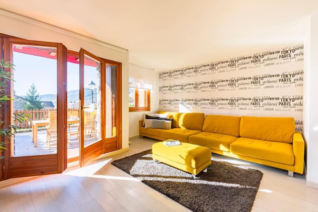 Casa Nieves Lägenhet Villanúa Exteriör bild