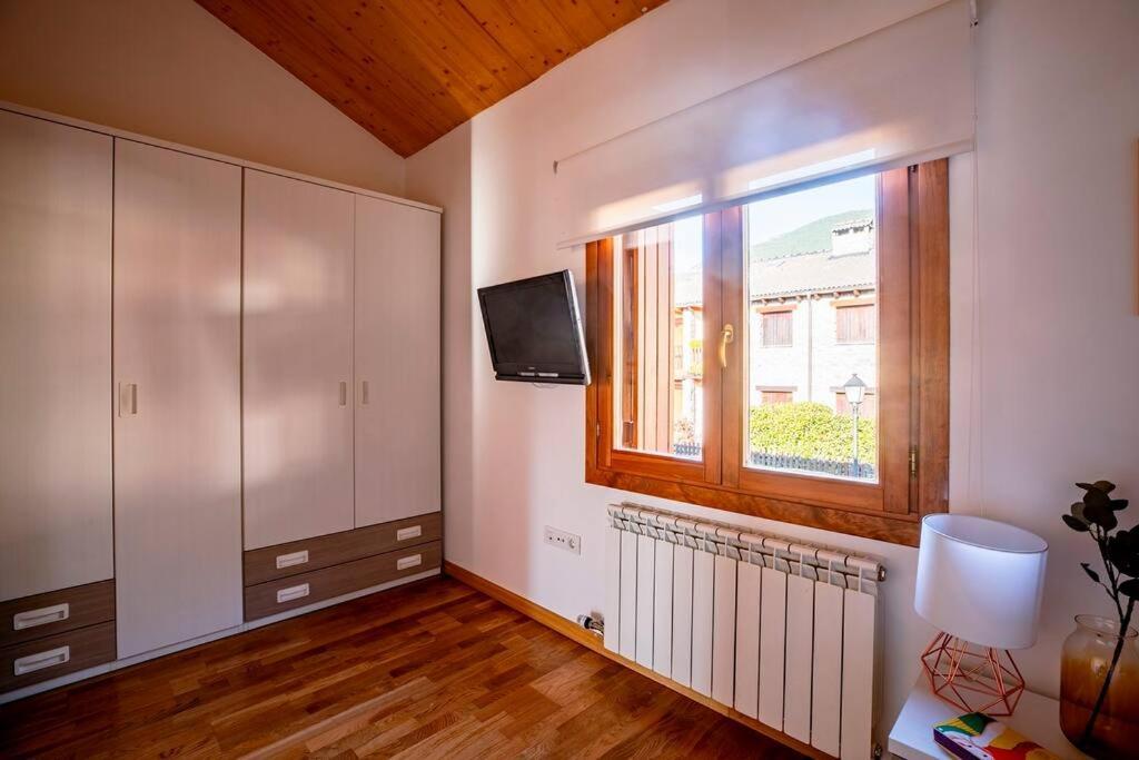 Casa Nieves Lägenhet Villanúa Exteriör bild